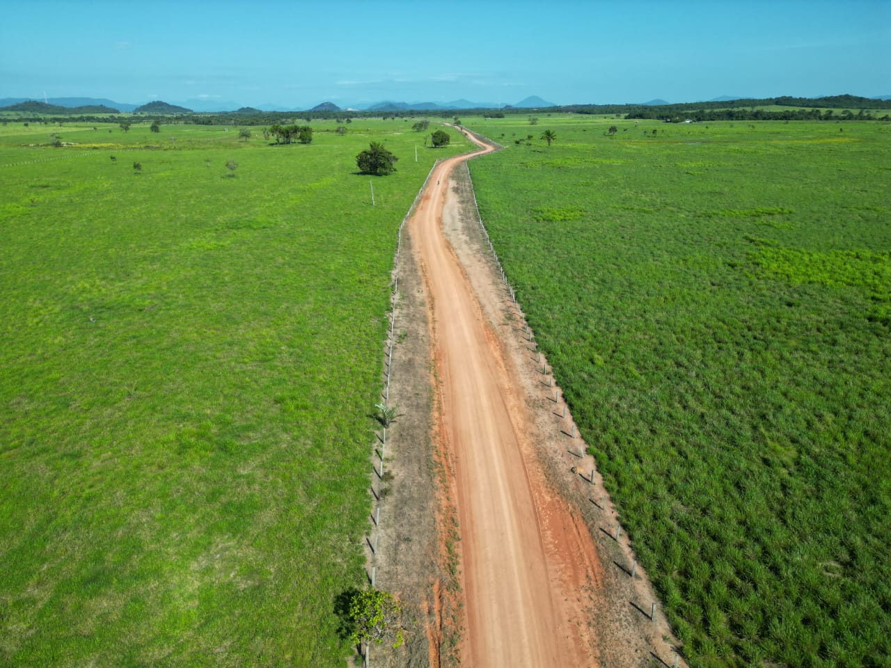 Estrada de acesso rural em Roraima