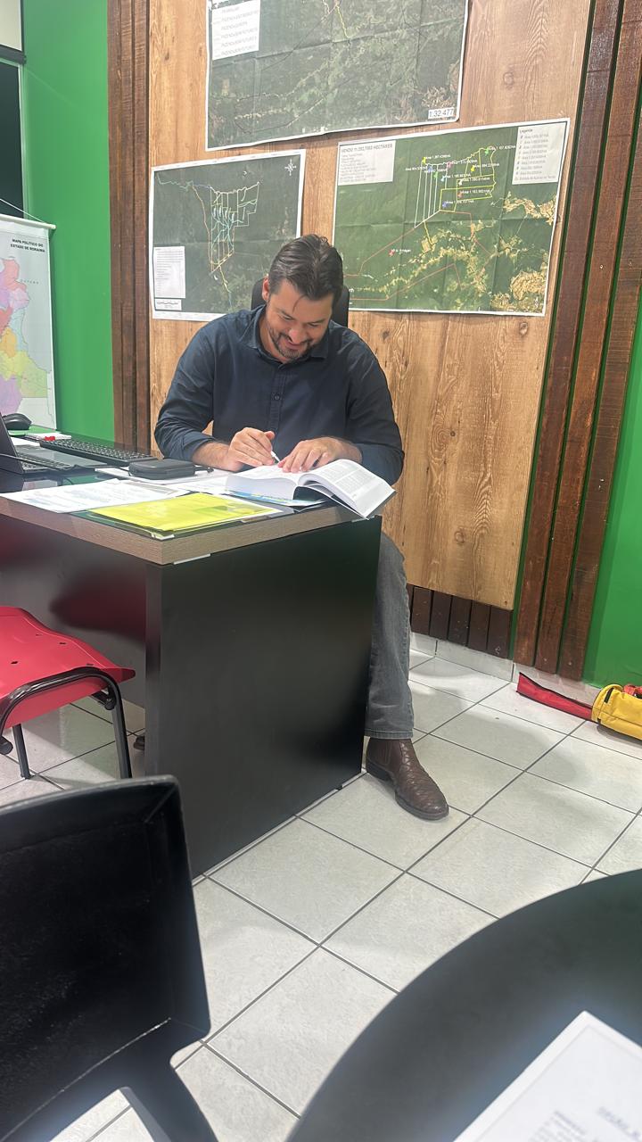 Análise e assinatura de dossiê